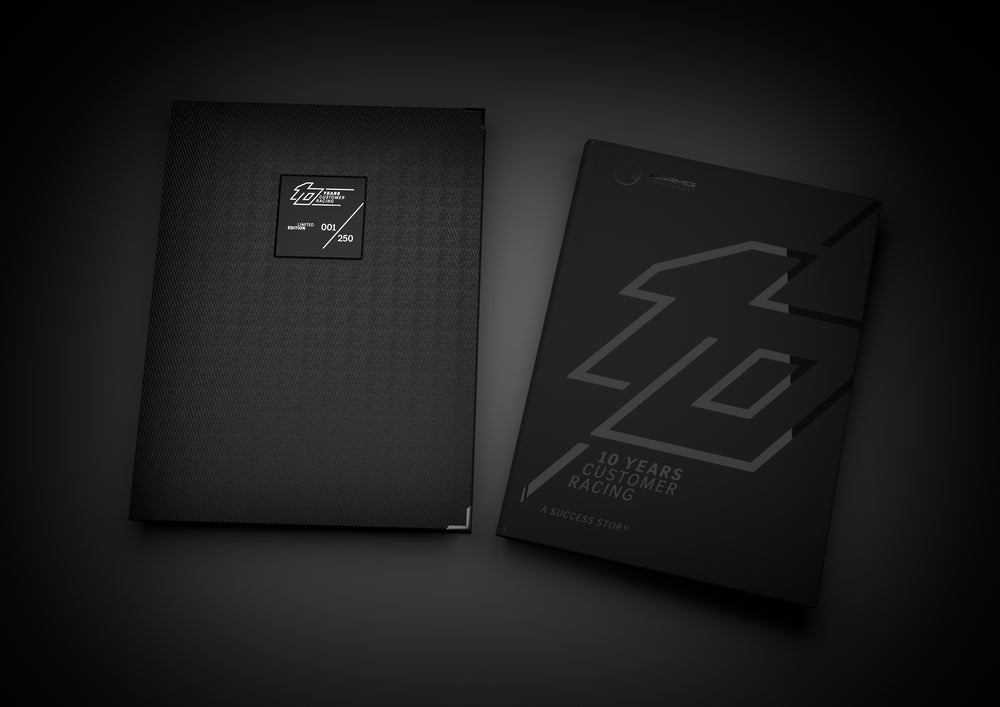 Schuber und das Buch Mercedes-AMG 10 YEARS CUSTOMER RACING – LIMITED EDITION